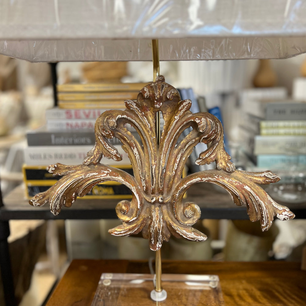 
                      
                        MdF Antique Fragment Lamp
                      
                    