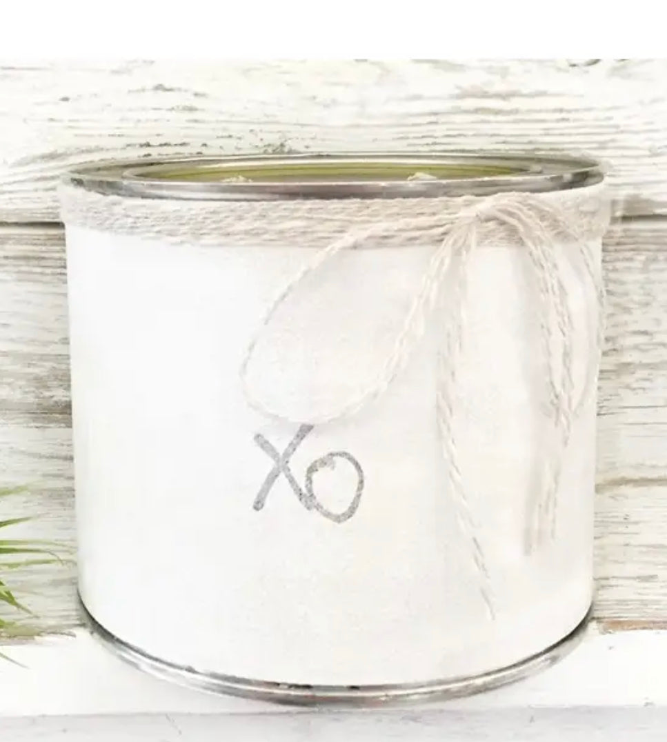 XO - Soy Candle - Lily Scent