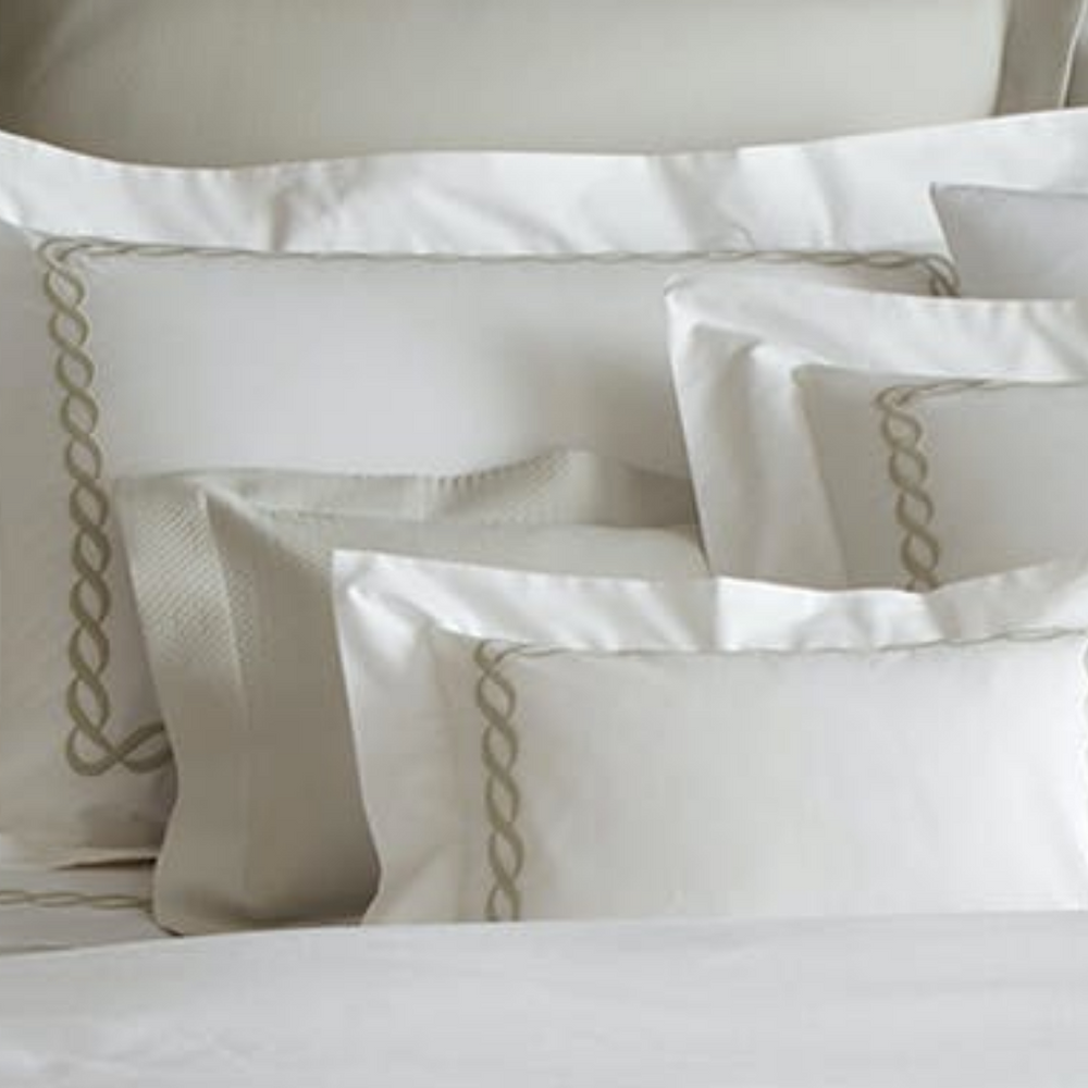 The Classic Chain Bedding by Matouk