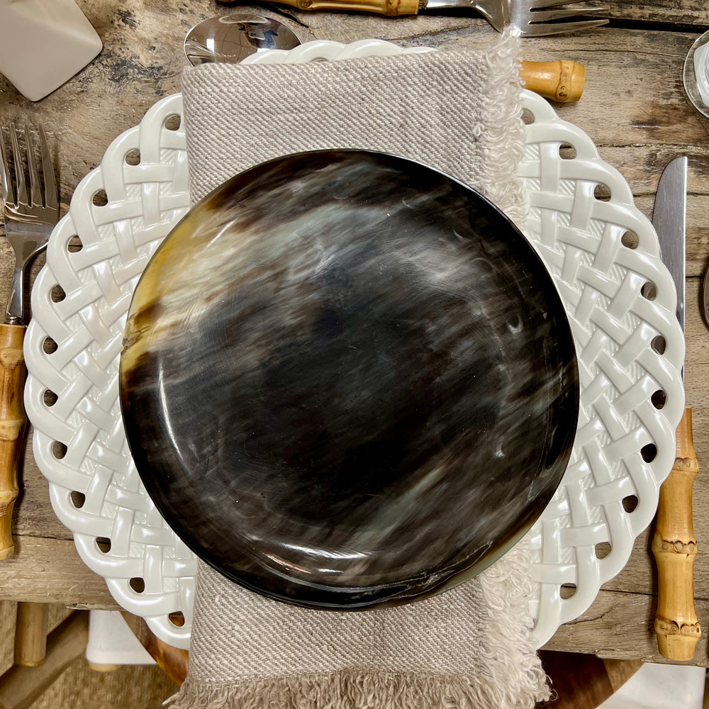 
                      
                        Horn Dessert Plate
                      
                    