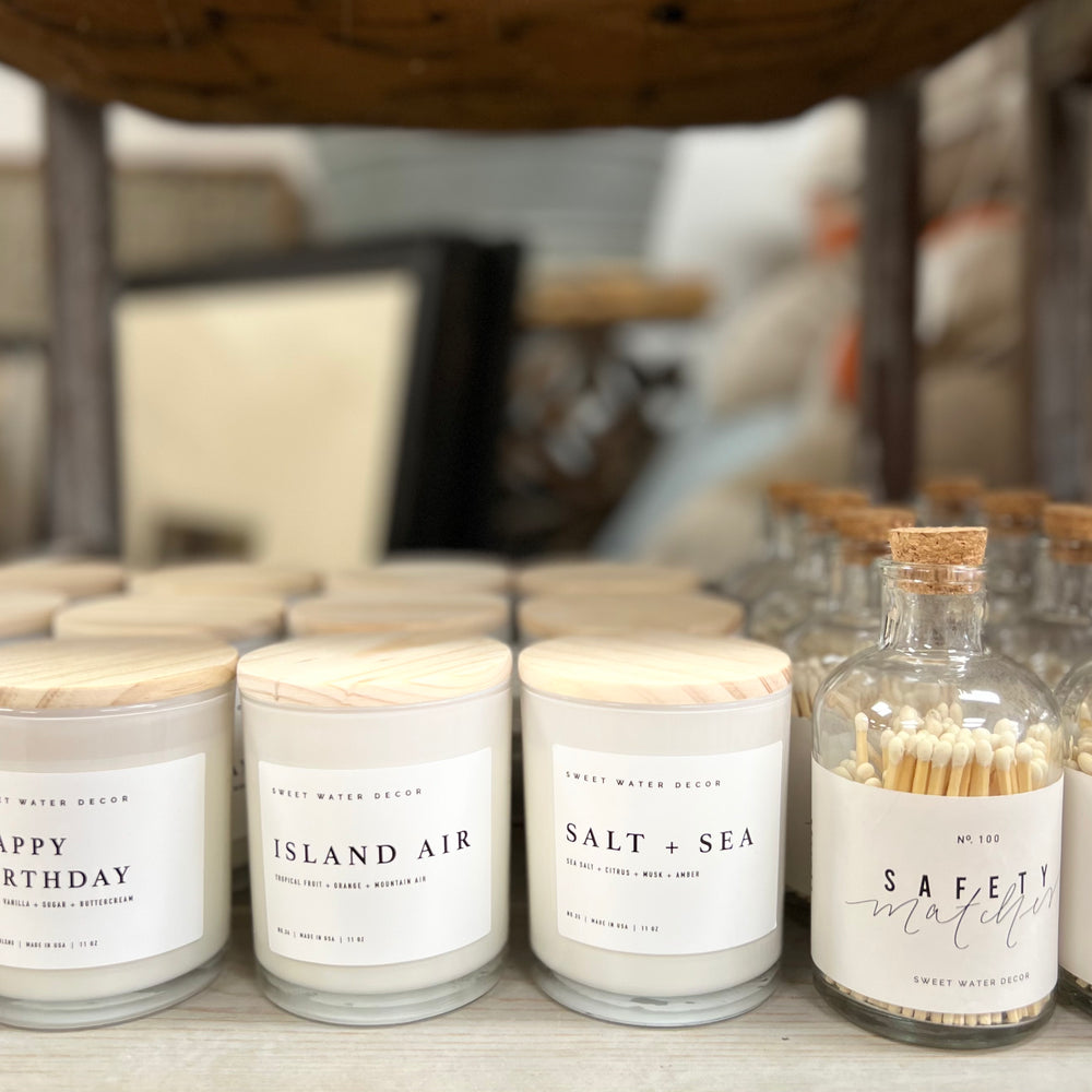 
                      
                        White Soy Candle + Wood Lid ~ 4 Scents
                      
                    