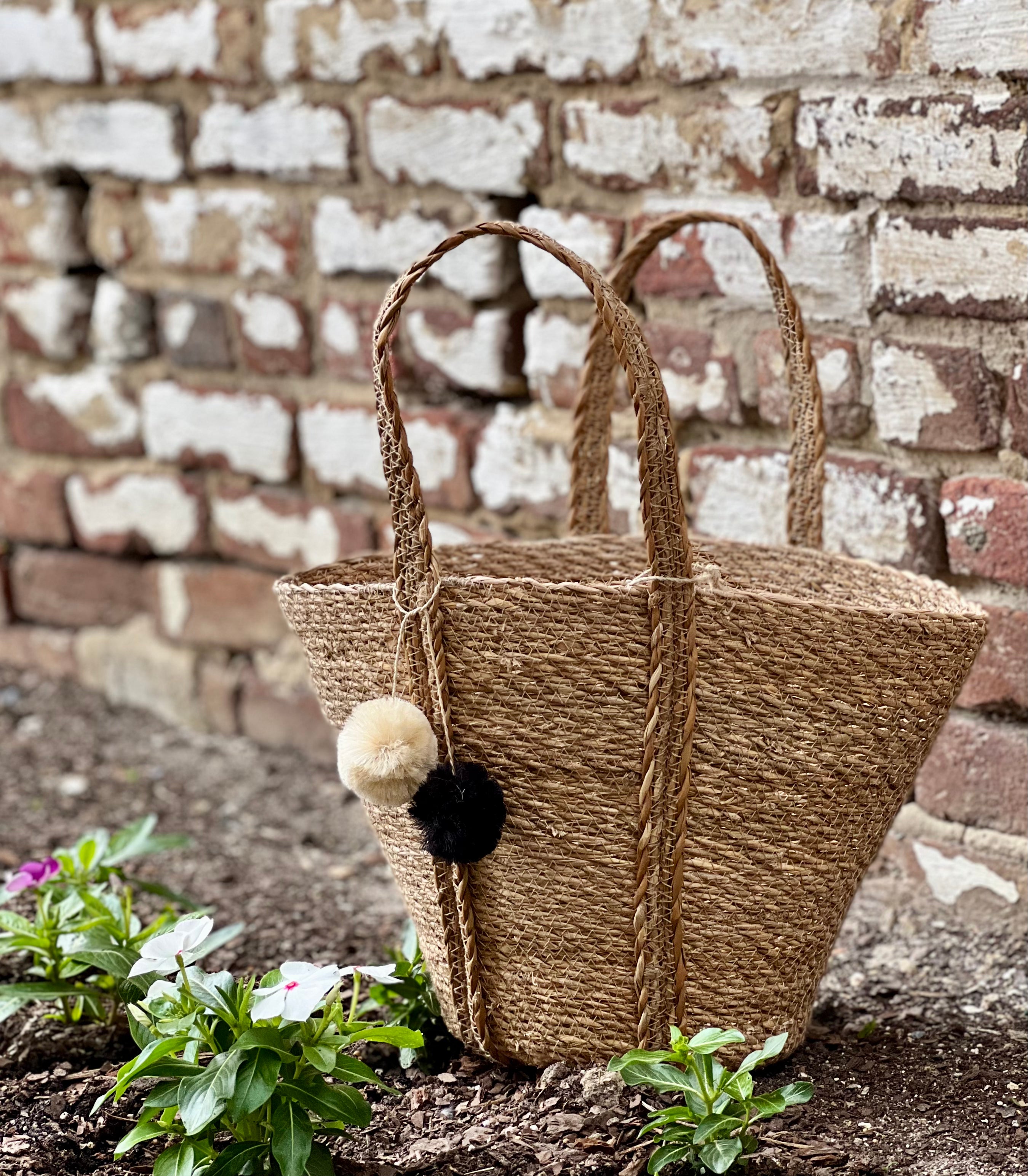 Handmade Seagrass Tote with Jute Tassels