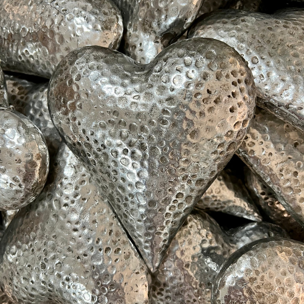 
                      
                        Deco Silver Heart
                      
                    