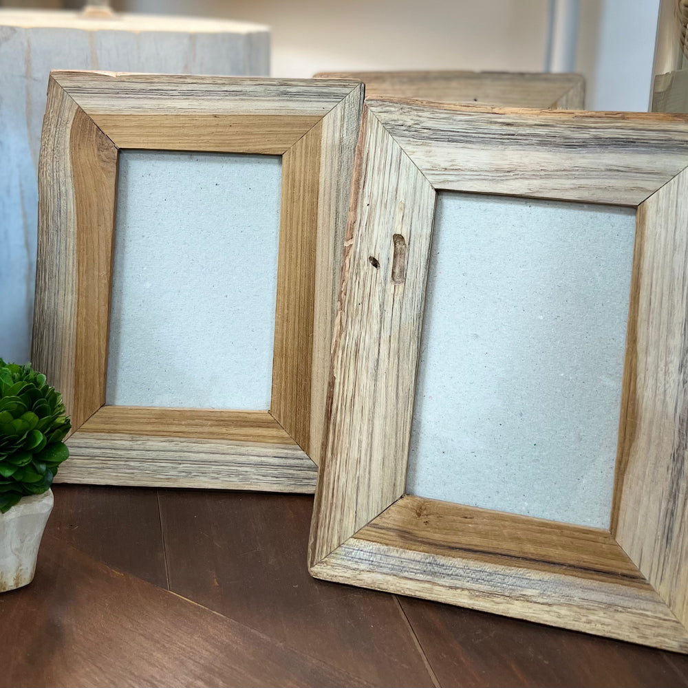 
                      
                        Reclaimed Wood Frame 4 x 6
                      
                    